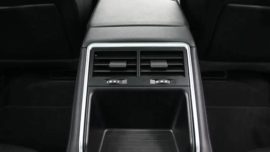 2018 Porsche Panamera WP0AE2A78JL130850