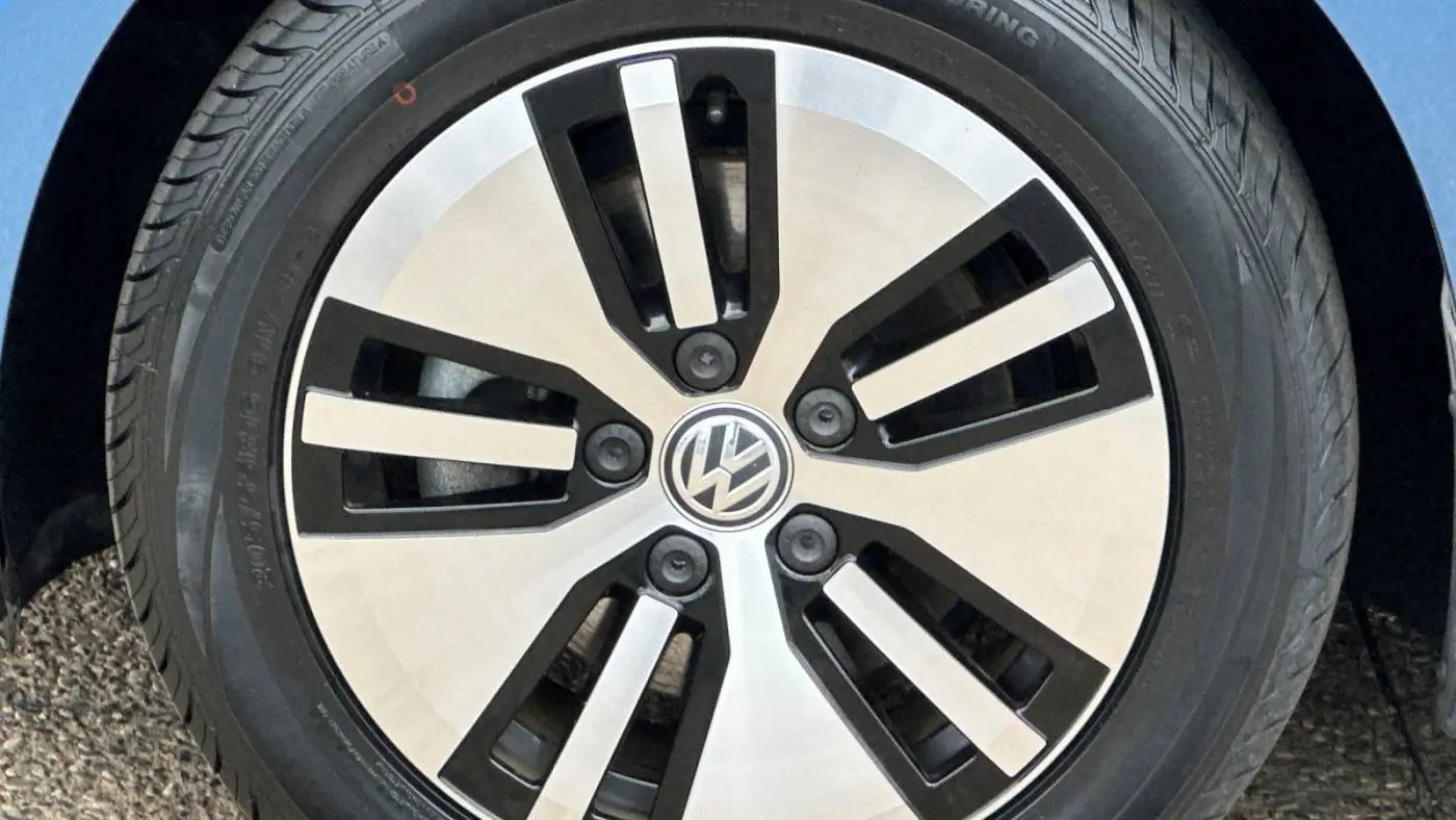 2016 Volkswagen e-Golf WVWKP7AU5GW911818