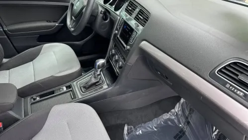 2016 Volkswagen e-Golf WVWKP7AU5GW911818