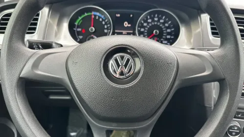 2016 Volkswagen e-Golf WVWKP7AU5GW911818