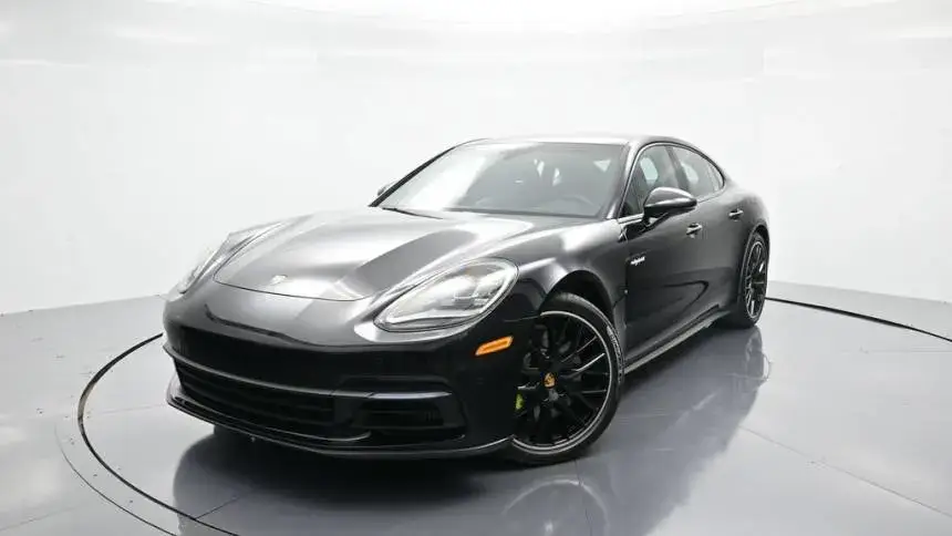 2018 Porsche Panamera WP0AE2A78JL130850