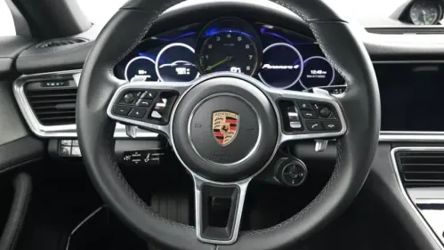 2018 Porsche Panamera WP0AE2A78JL130850
