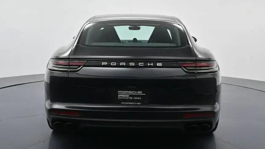 2018 Porsche Panamera - Images - 22