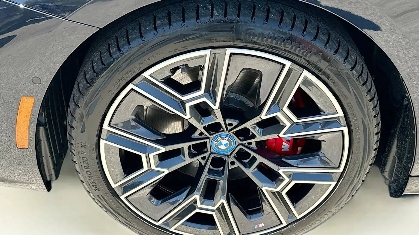 2025 BMW i5 WBY33FK07SCT70379