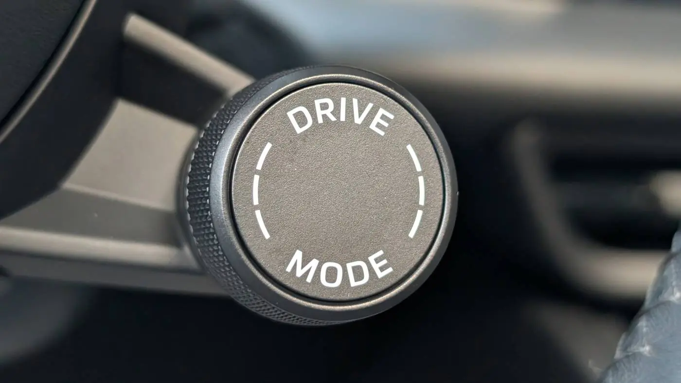 2024 Porsche Macan Electric WP1AC2XA8RL200136