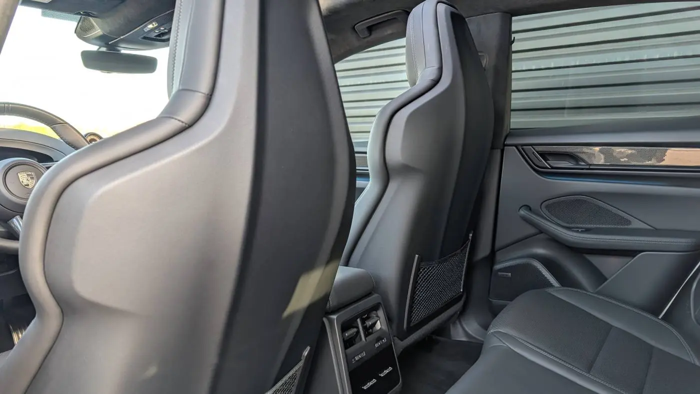 2024 Porsche Macan Electric WP1AC2XA8RL200136