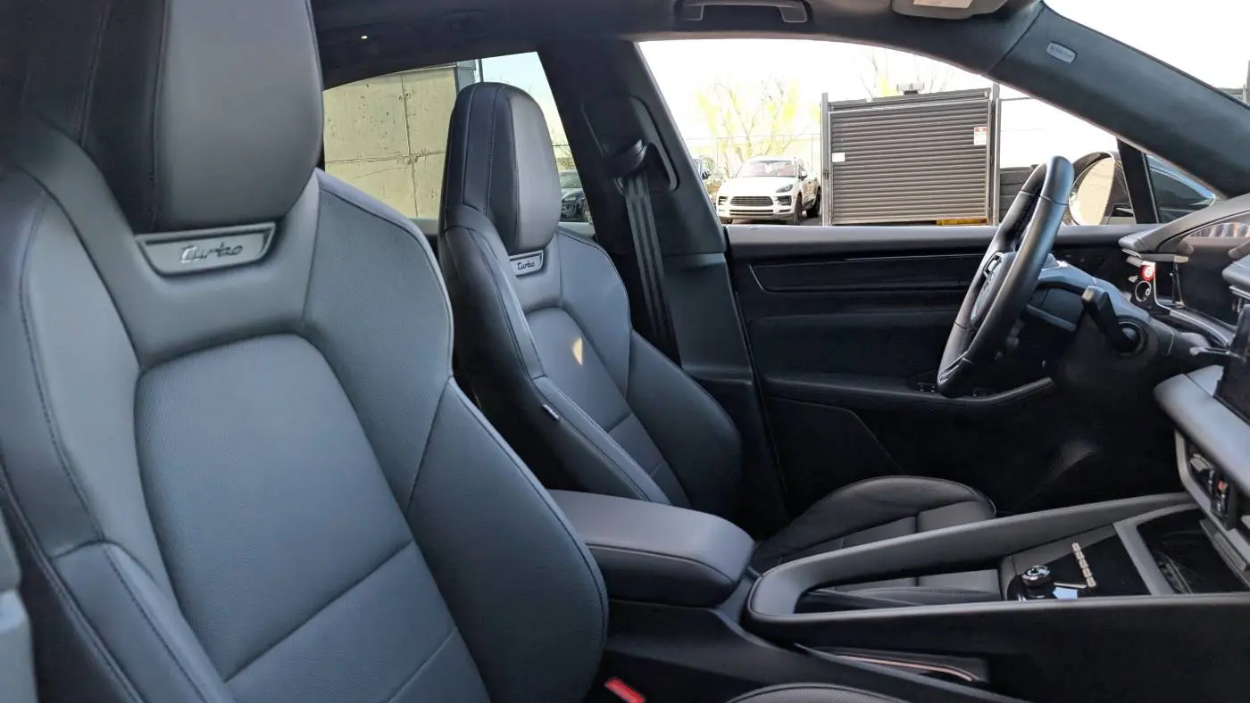 2024 Porsche Macan Electric WP1AC2XA8RL200136