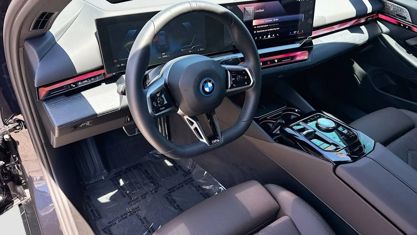2025 BMW i5 WBY33FK07SCT70379