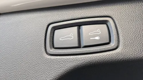 2024 Porsche Macan Electric WP1AC2XA8RL200136
