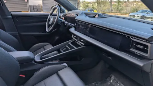 2024 Porsche Macan Electric WP1AC2XA8RL200136