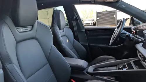 2024 Porsche Macan Electric WP1AC2XA8RL200136
