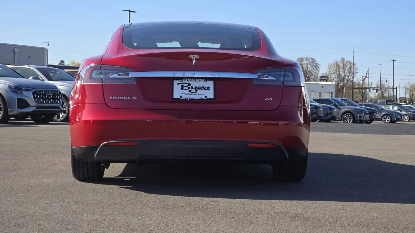 2016 Tesla Model S 5YJSA1E19GF123451