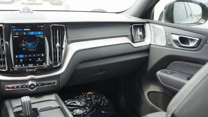 2022 Volvo XC60 YV4BR0DM4N1992699