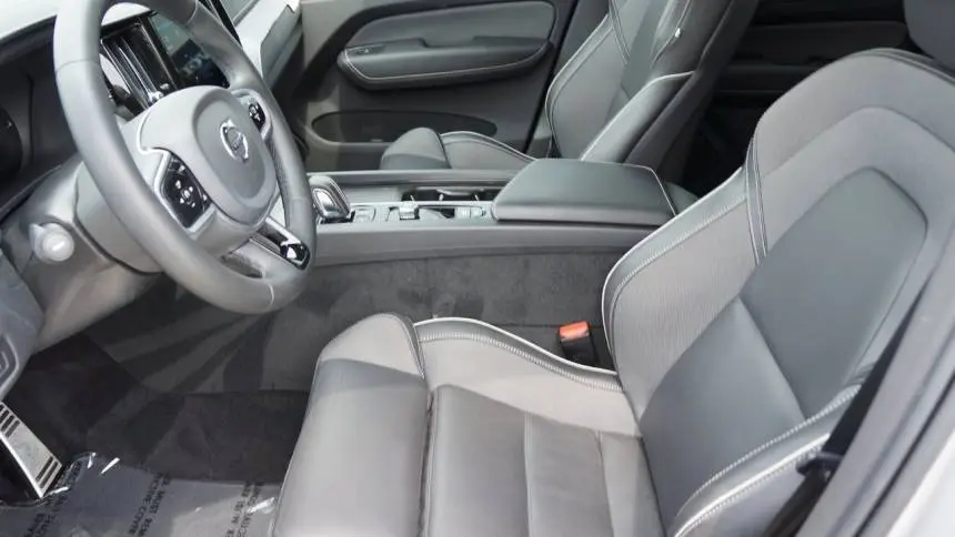 2022 Volvo XC60 YV4BR0DM4N1992699