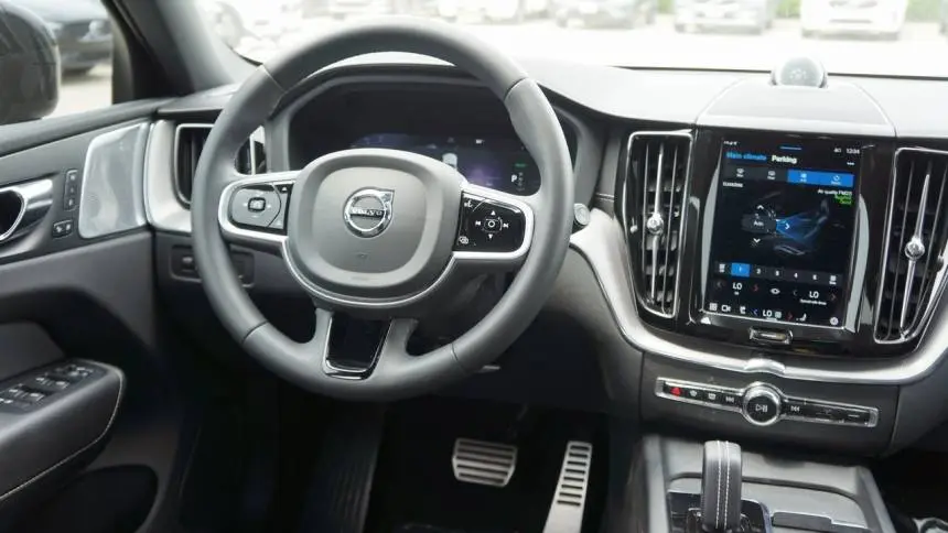 2022 Volvo XC60 YV4BR0DM4N1992699