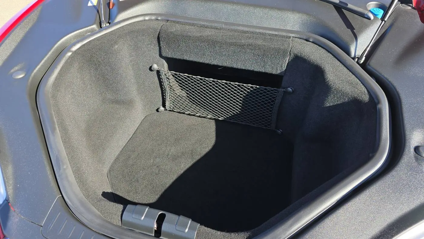 2016 Tesla Model S 5YJSA1E19GF123451