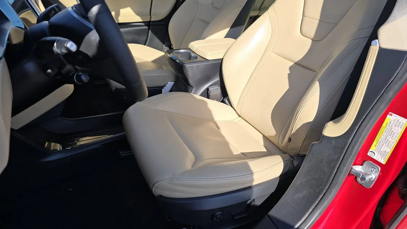 2016 Tesla Model S 5YJSA1E19GF123451
