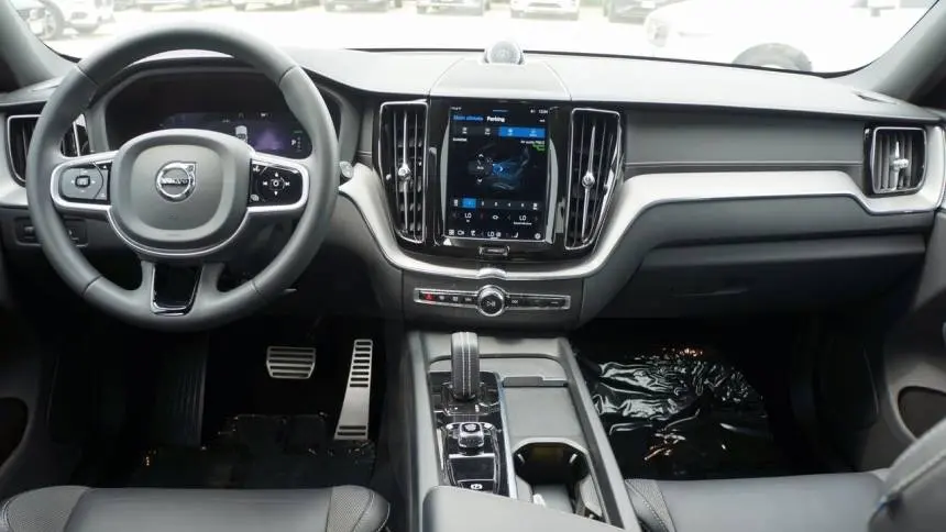 2022 Volvo XC60 YV4BR0DM4N1992699