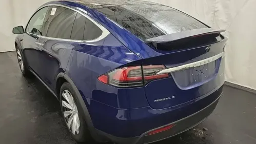 2020 Tesla Model X 5YJXCBE2XLF238956
