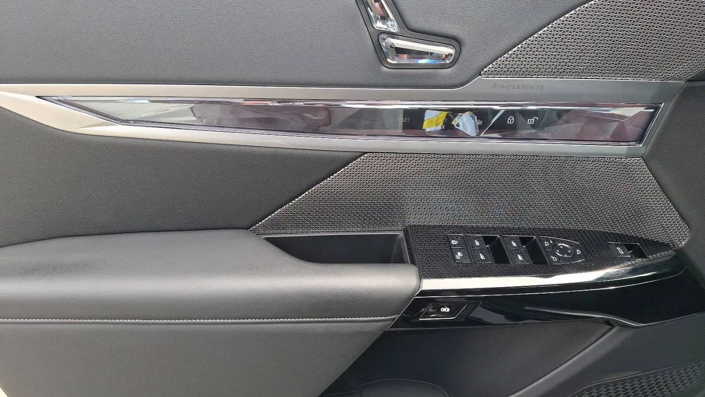 2023 BMW i7 WBY53EJ08PCN86074