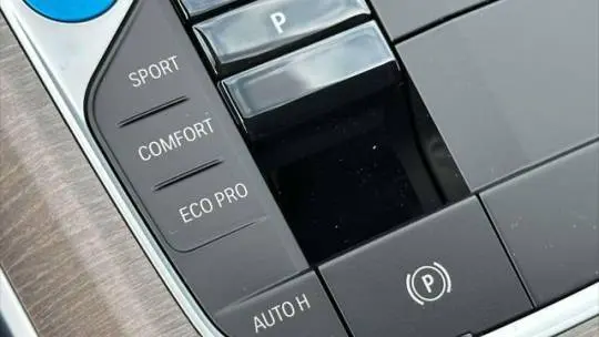 2025 BMW i4 WBY43HD03SFU86951