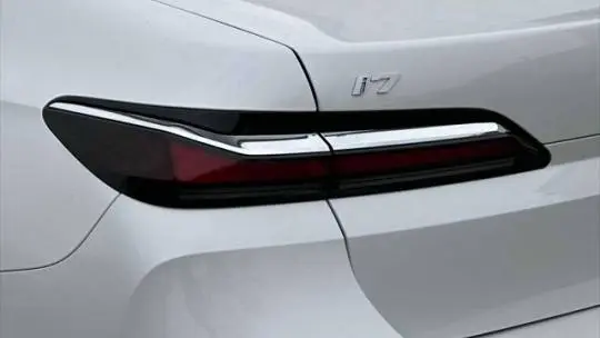 2025 BMW i7 WBY43EJ00SCU65057
