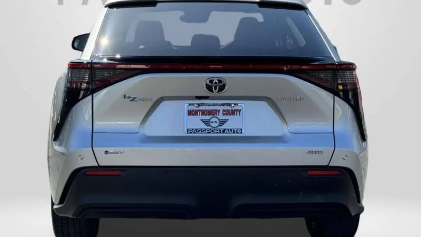 2024 Toyota bZ4X JTMABACA7RA072989