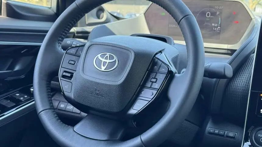 2024 Toyota bZ4X JTMABACA7RA072989