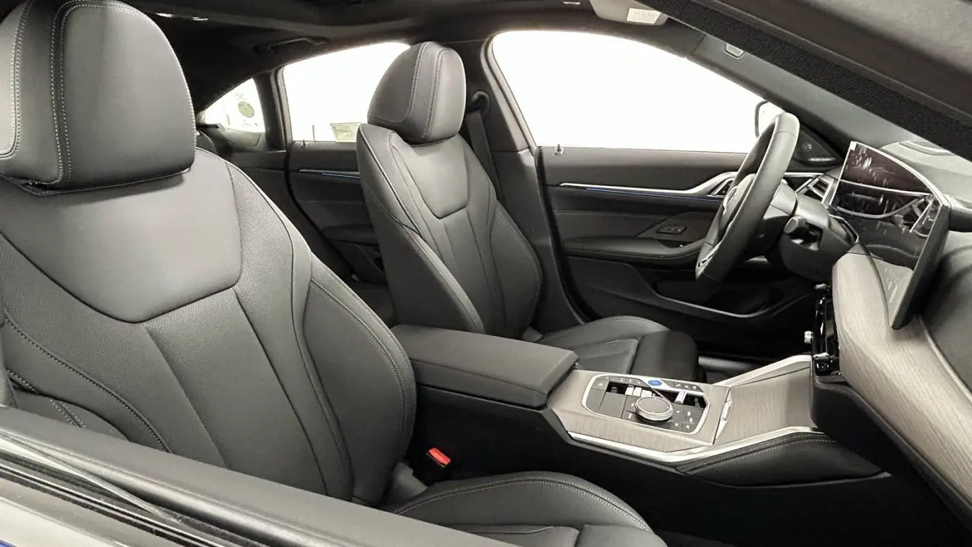 2025 BMW i4 WBY43HD05SFU91567