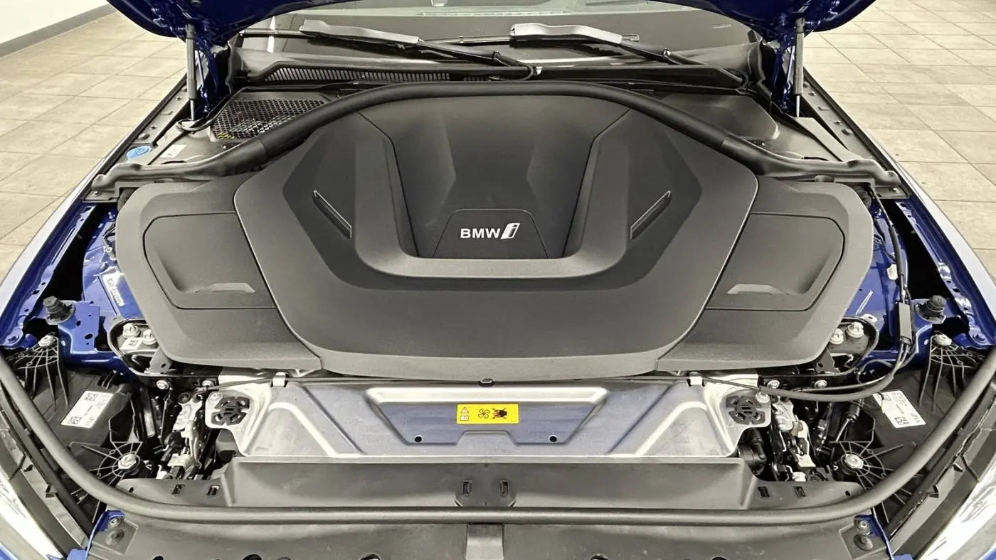 2025 BMW i4 WBY43HD05SFU91567