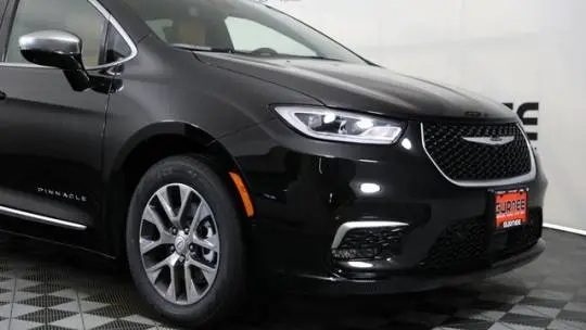 2025 Chrysler Pacifica 2C4RC1N78SR577930