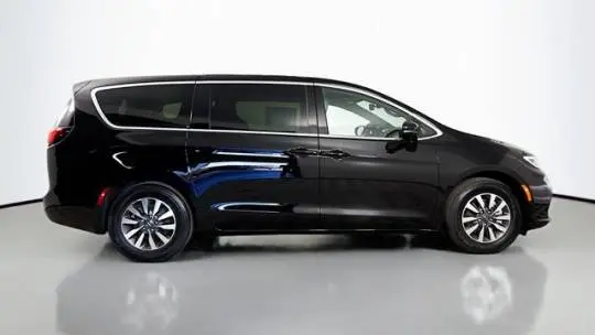 2025 Chrysler Pacifica 2C4RC1S70SR576033