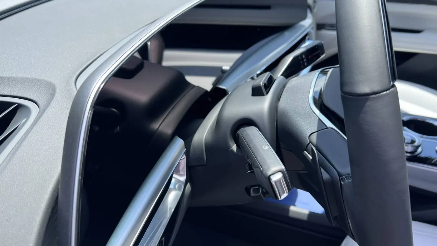 2024 Cadillac Lyriq 1GYKPVRL4RZ137752
