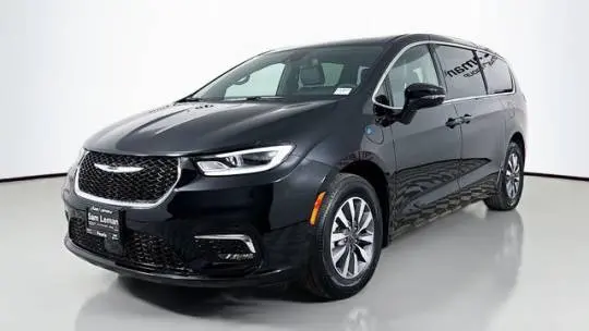 2025 Chrysler Pacifica 2C4RC1S70SR576033