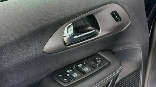 2025 Chrysler Pacifica 2C4RC1S70SR576033