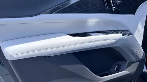 2024 Cadillac Lyriq 1GYKPVRL4RZ137752