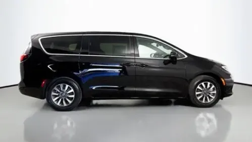 2025 Chrysler Pacifica 2C4RC1S70SR576033