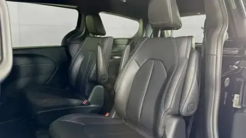 2025 Chrysler Pacifica 2C4RC1S70SR576033