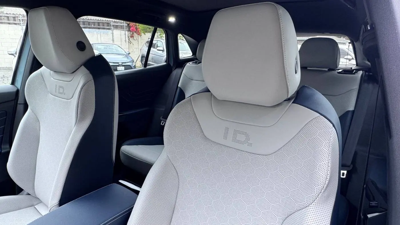 2025 Volkswagen ID.4 1V2WSPE88SC005233