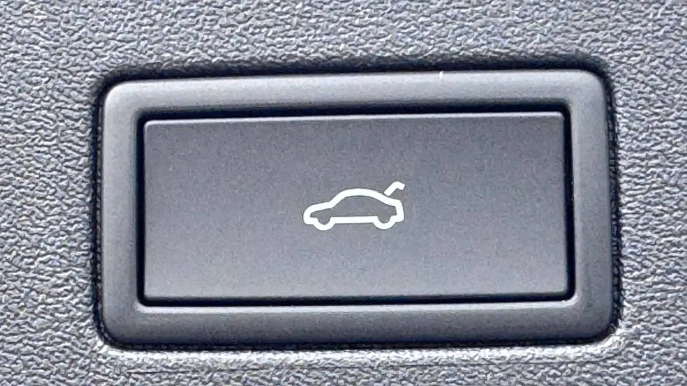 2025 Volkswagen ID.4 1V2WSPE88SC005233