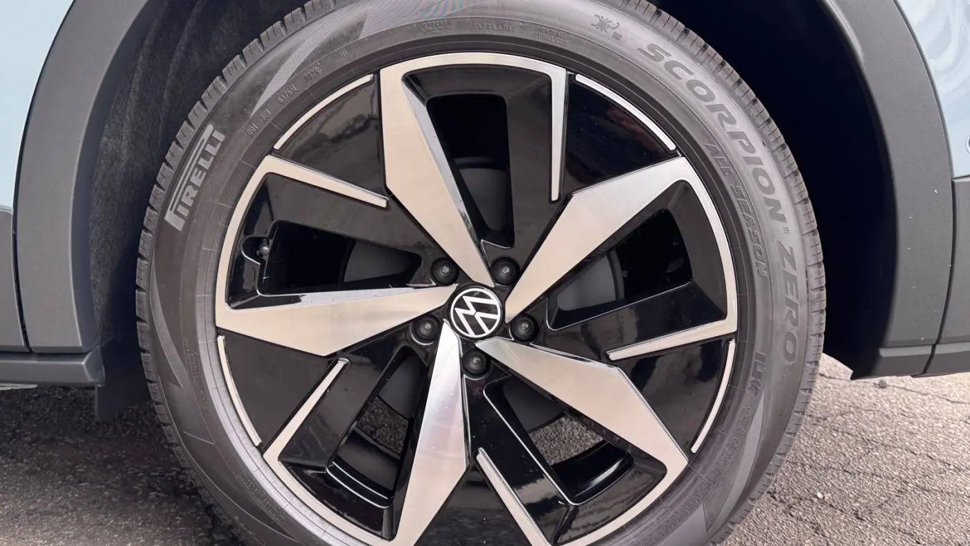 2025 Volkswagen ID.4 1V2WSPE88SC005233