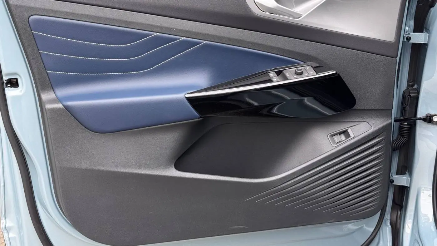 2025 Volkswagen ID.4 1V2WSPE88SC005233