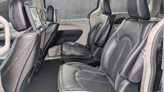 2018 Chrysler Pacifica 2C4RC1N77JR358987