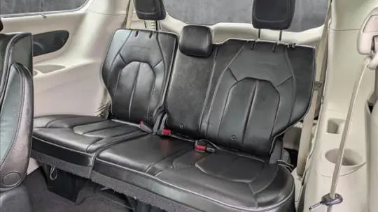 2018 Chrysler Pacifica 2C4RC1N77JR358987