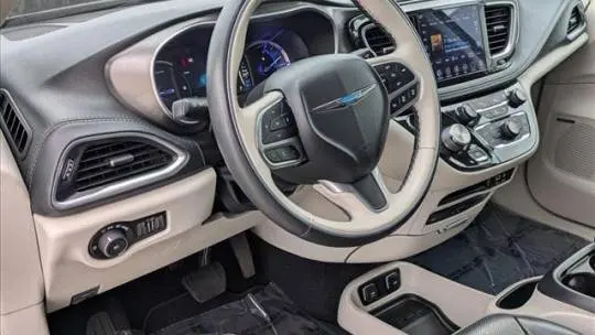 2018 Chrysler Pacifica 2C4RC1N77JR358987