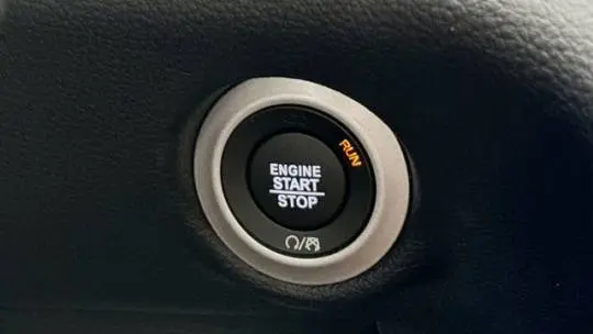 2025 Chrysler Pacifica 2C4RC1N7XSR563074