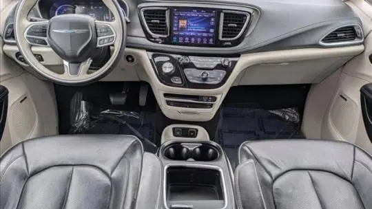 2018 Chrysler Pacifica 2C4RC1N77JR358987