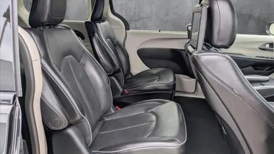 2018 Chrysler Pacifica 2C4RC1N77JR358987