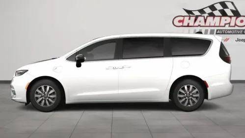 2025 Chrysler Pacifica 2C4RC1S76SR576103