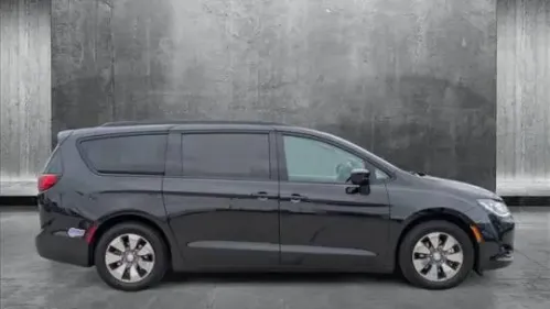 2018 Chrysler Pacifica 2C4RC1N77JR358987